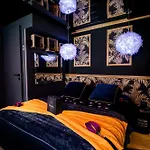 Apartment Loveroom Sauna, Balneo, Parking Prive Dans Le Centre De *