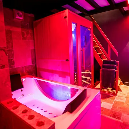 Loveroom Sauna, Balnéo, Parking Privé Dans Le Centre De Apartamento Honfleur