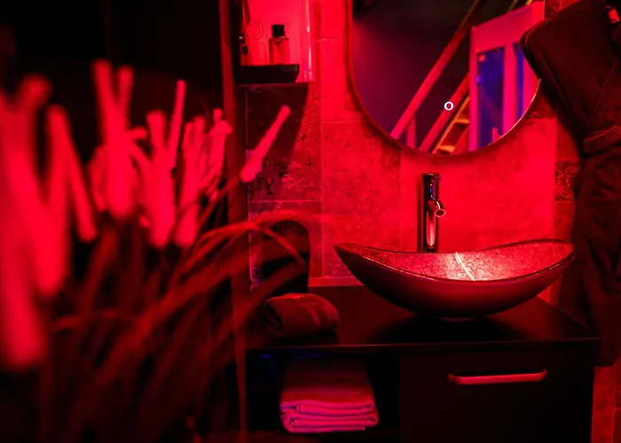 Апартаменты Loveroom Sauna, Balneo, Parking Prive Dans Le Centre De *