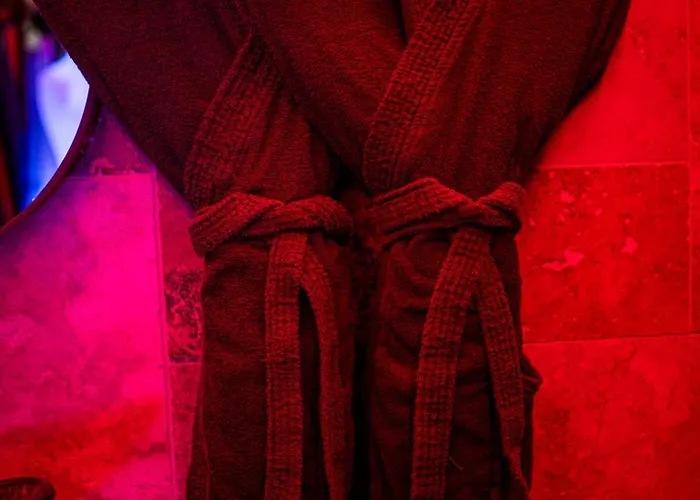 Апартаменты Loveroom Sauna, Balneo, Parking Prive Dans Le Centre De