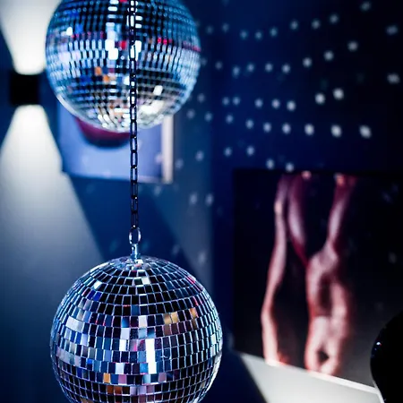 Apartment Loveroom Sauna, Balneo, Parking Prive Dans Le Centre De