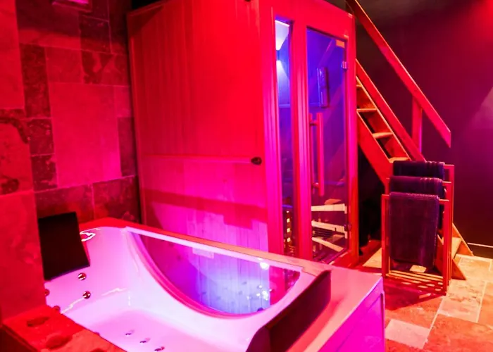 Loveroom Sauna, Balneo, Parking Prive Dans Le Centre De アパート オンフルール
