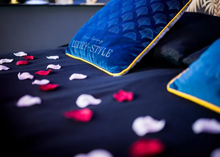 Lejlighed Loveroom Sauna, Balneo, Parking Prive Dans Le Centre De *