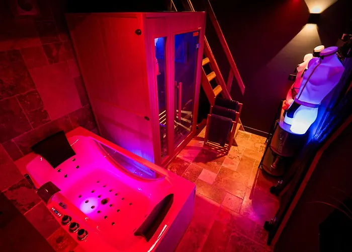 アパート Loveroom Sauna, Balneo, Parking Prive Dans Le Centre De オンフルール