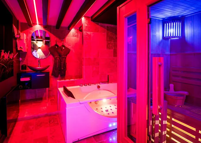 Loveroom Sauna, Balneo, Parking Prive Dans Le Centre De アパート オンフルール
